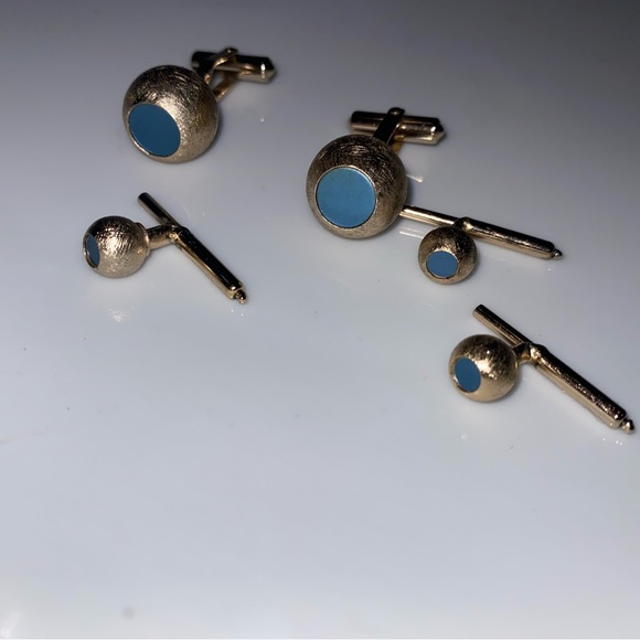 Vintage par Christian Dior Cufflinks & 3 button studs goldtone break blue center - Picture 1 of 13